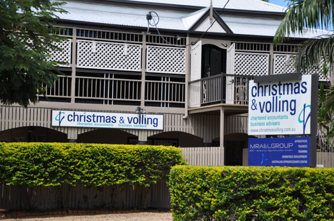 Christmas & Volling - Insurance Yet 5