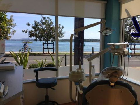 Paez Ricardo Dentist - Insurance Yet 6