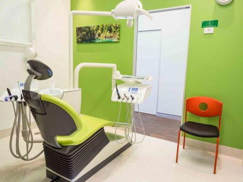 Crestmead Dental - House Insurance Australia 3
