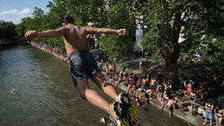 Popular city bans public alcohol amid heat wave as people take risks to cool down Insurance Yet
